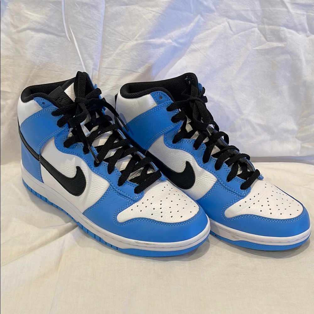 Nike High-Top Dunks